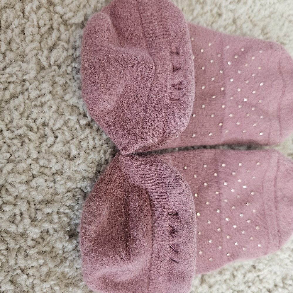 *3/$15* Sticky Socks - Picture 6 of 6